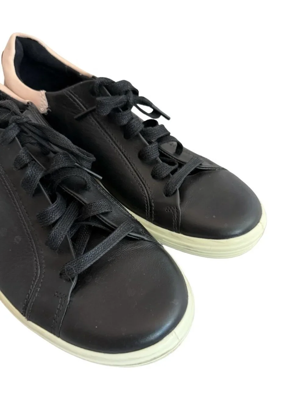 Ecco Soft 7 Street Sneakers Tennis Shoes Lace-Up Black Size 9 Extra Wide Women's